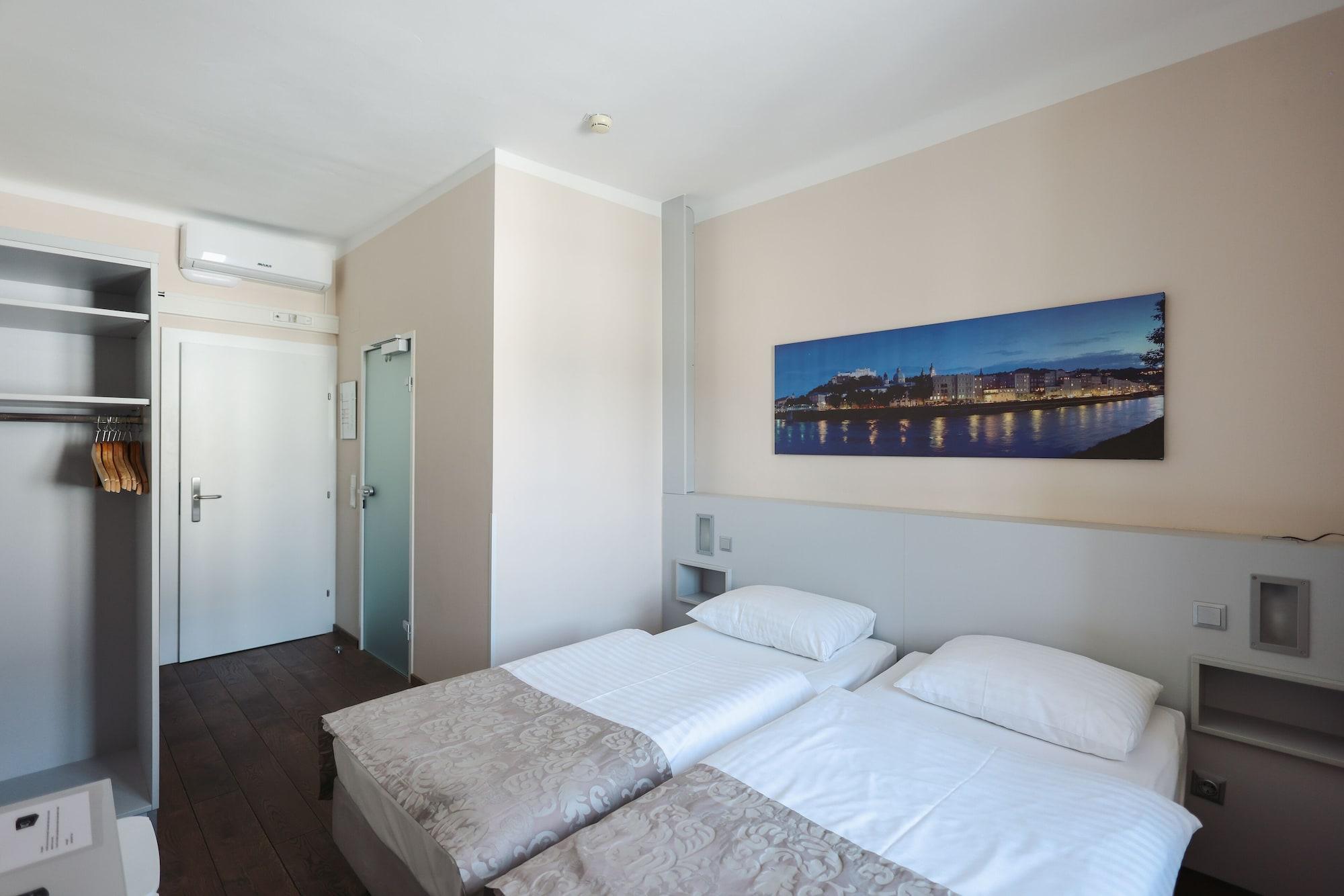 Hotel Altstadt Hofwirt 3*